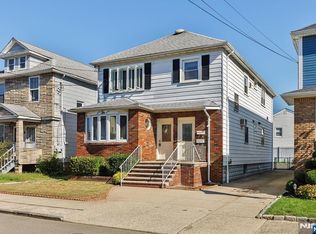 10 4th St, North Arlington, NJ 07031