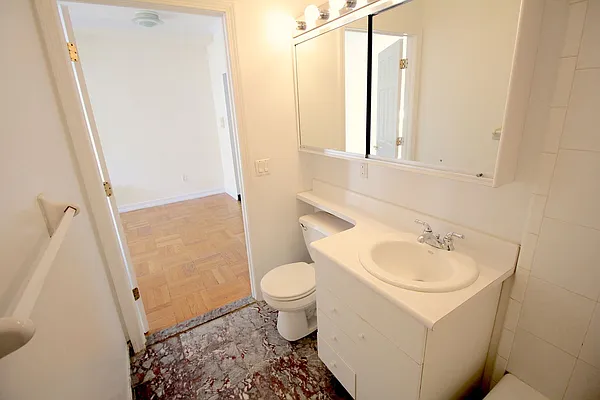 Rented by Compass | media 16