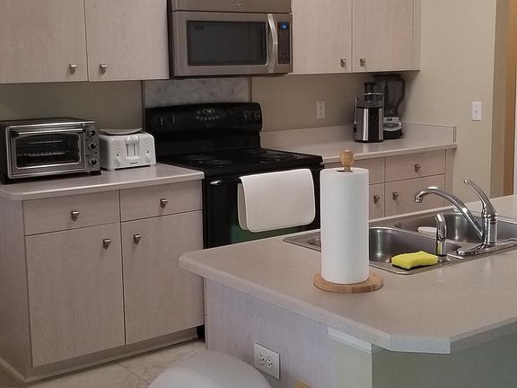 3rd image of 6713 Ferri Cir