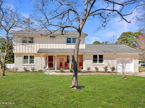 3208 Country Club Road, Morehead City, NC 28557