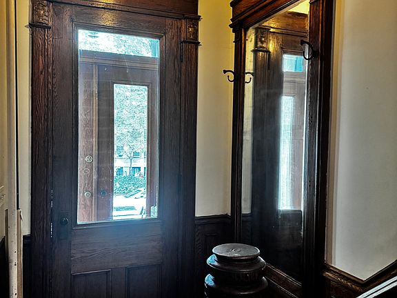 5th image of 92 Fenimore St Floor 2