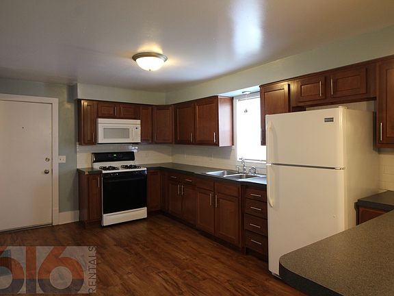2nd image of 25 National Ave SW #1