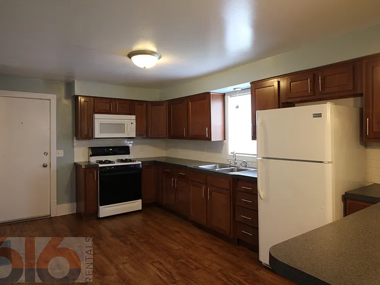 25 National Ave SW #1 — Photo 2
