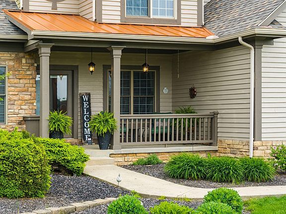 4th image of 4588 Meadowgrove Dr NW