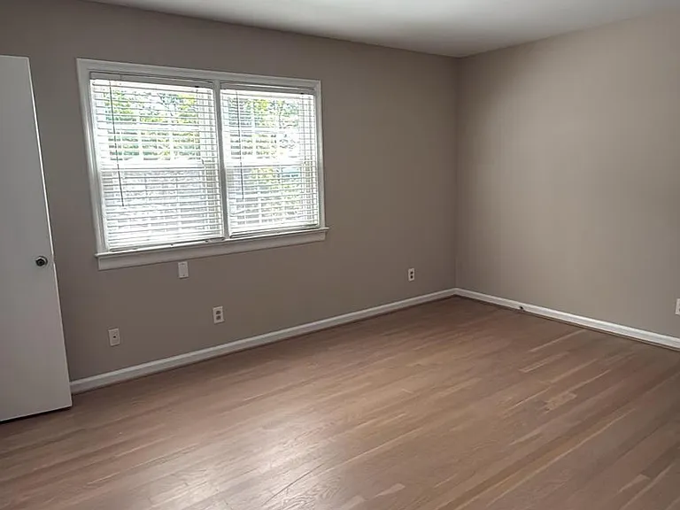 521 Laurel Ave — Photo 8