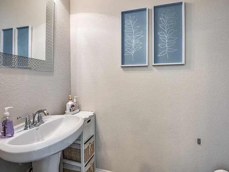4654F Rhett Ln — Photo 17