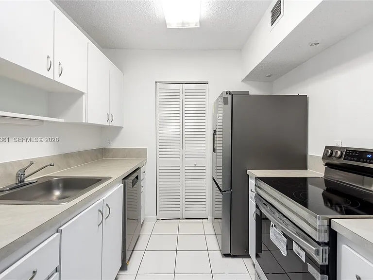500 NE 2nd St #223 — Photo 4