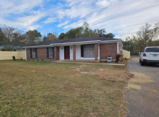 8863 Cottage Hill Rd, Mobile, AL 36695