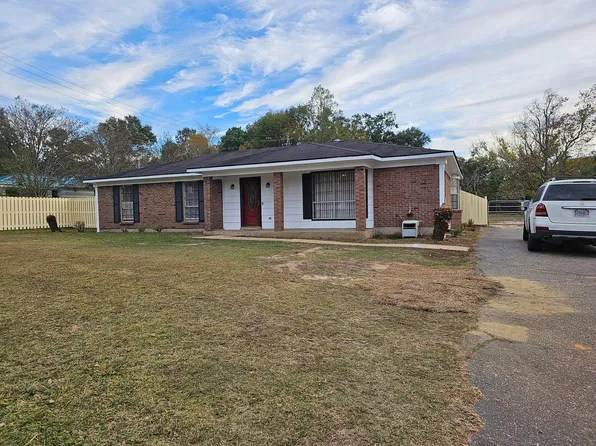 8863 Cottage Hill Rd, Mobile, AL 36695