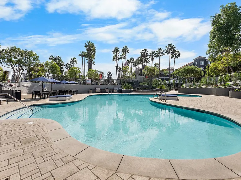 The Grand Costa Mesa — Photo 13
