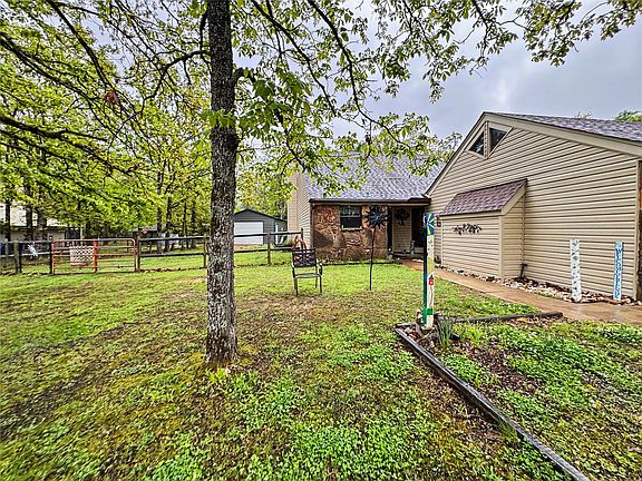 5th image of 105 Summit Ridge Dr