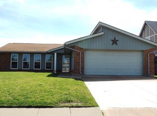 7028 SW Winchester Ave, Lawton, OK 73505