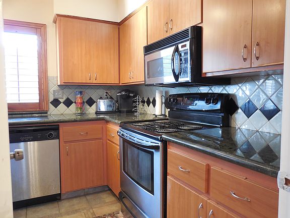 3rd image of 3719 Bettman Way