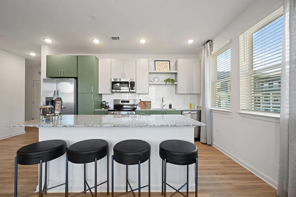 Allora Southview — Photo 1