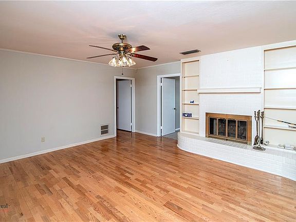 5th image of 2005 S Brookwood Dr
