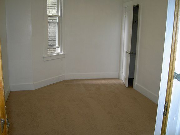 1ST FL BEDROOM
