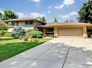 7504 W Wisconsin Ave, Wauwatosa, WI 53213