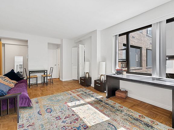 3rd image of 210 E 47th St APT 9A
