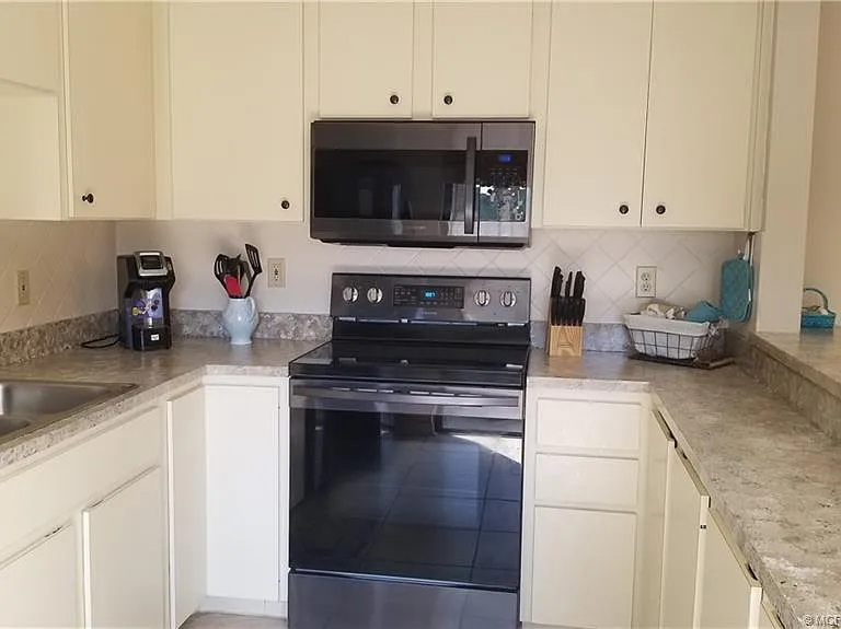 3828 SE Jefferson St — Photo 4