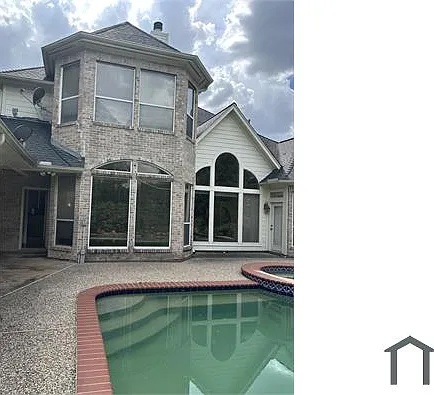 8505 Wyndham Village Dr — Photo 2