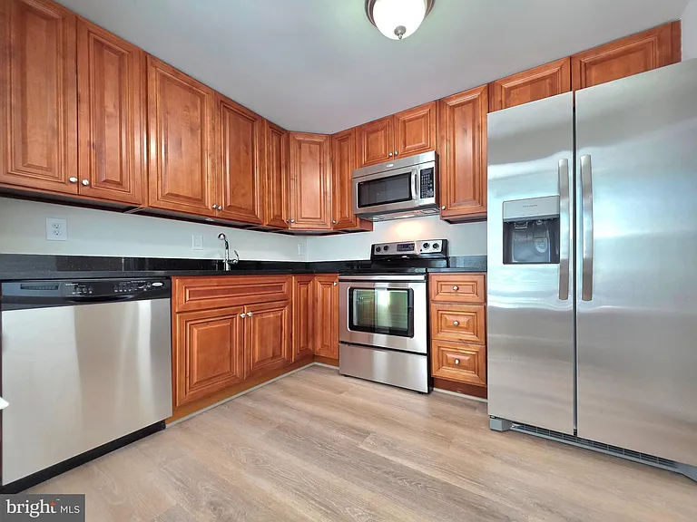 2901 Piney Grove Ct — Photo 4