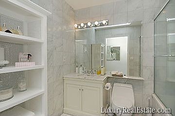5th image of 117 E 18th St APT 2