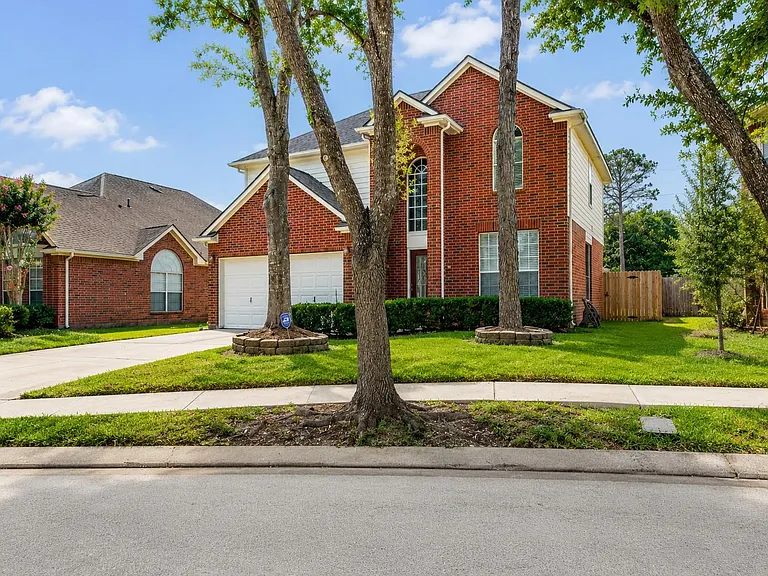 419 Thorpe Springs Dr — Photo 3