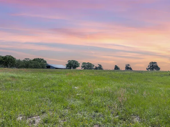 622 Red Rock Ranch Rd, Red Rock, TX 78662