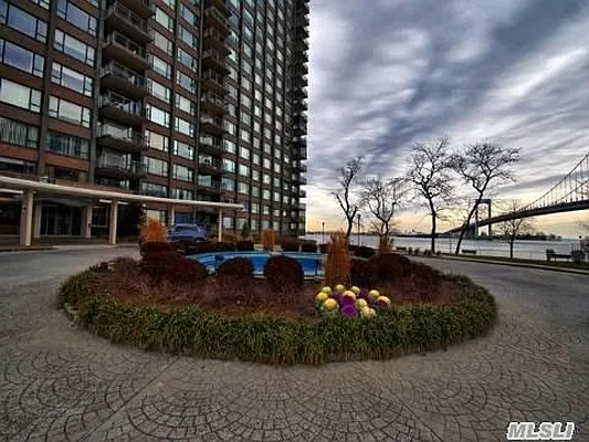 Sold by Prime Realty | media 1