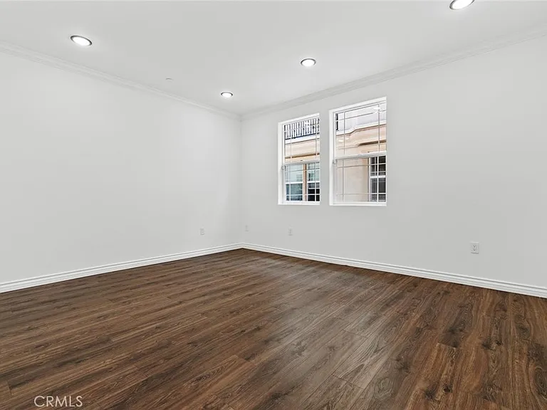 333 Milford St #105 — Photo 37