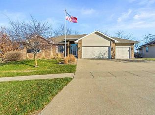 1308 Woodland Ct, Washington, IA 52353