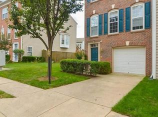 6381 Levtov Lndg, Alexandria, VA 22312
