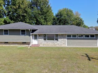 1017 S Giant City Rd, Carbondale, IL 62902