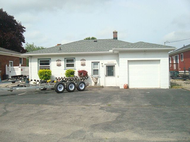 1st image of 30286 Bayview Dr