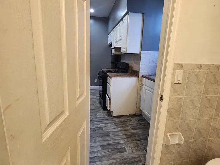 66 Vincent St #2 — Photo 9