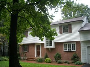 119 High Wood Rd, West Hartford, CT 06117