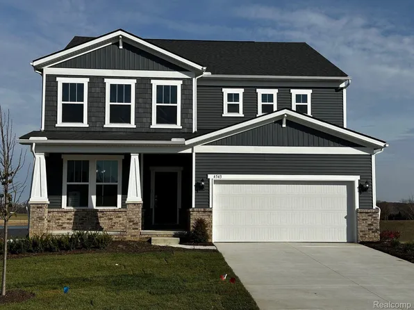 4856 Marquette Dr, Milford, MI 48381