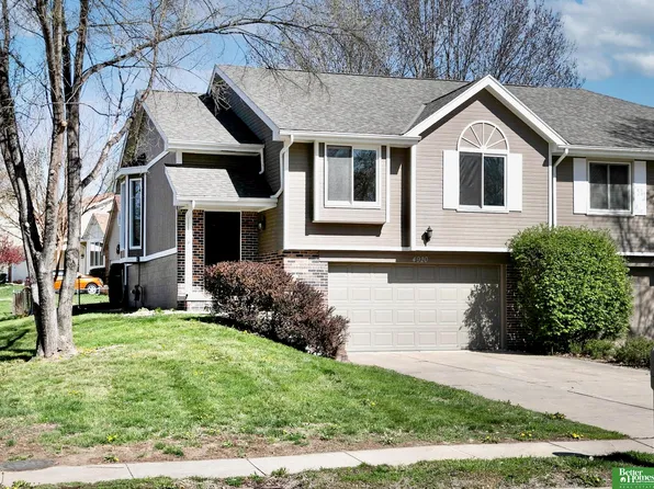 4920 Copper Creek Rd, Omaha, NE 68157