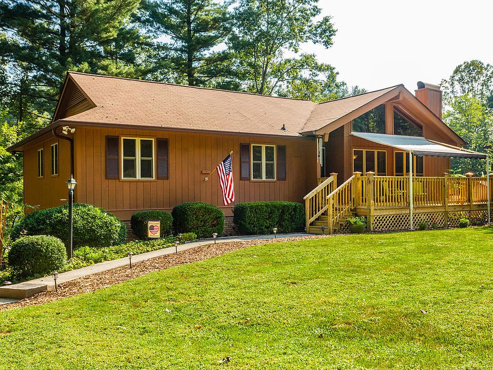 1st image of 103 Mountain Pl