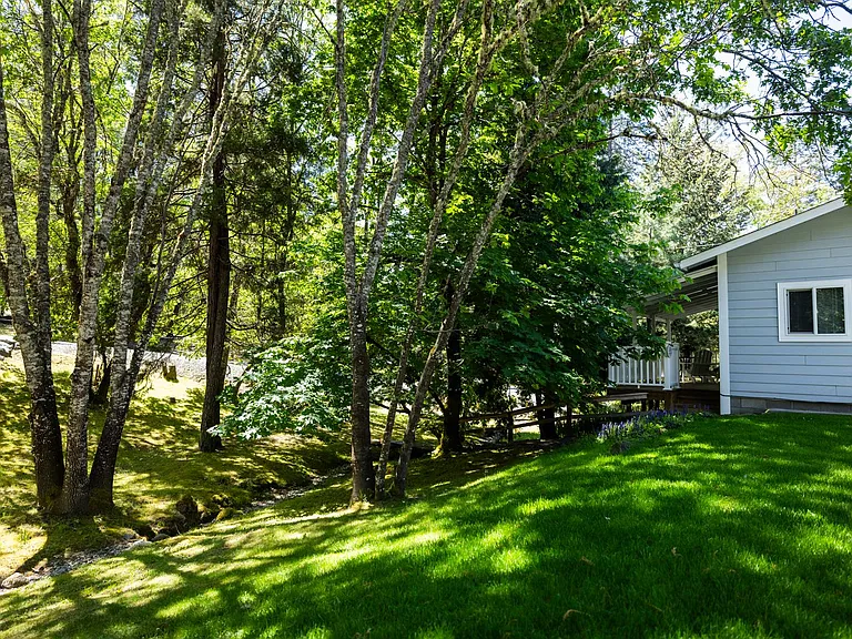 327 Dawn Allan Dr #A-JDS327A — Photo 6