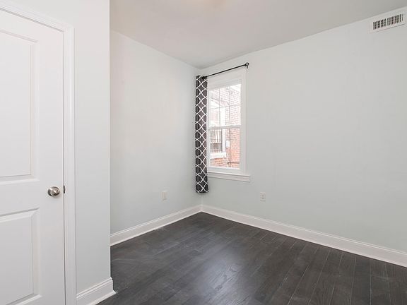 4th image of 5427 Sansom St Floor 2