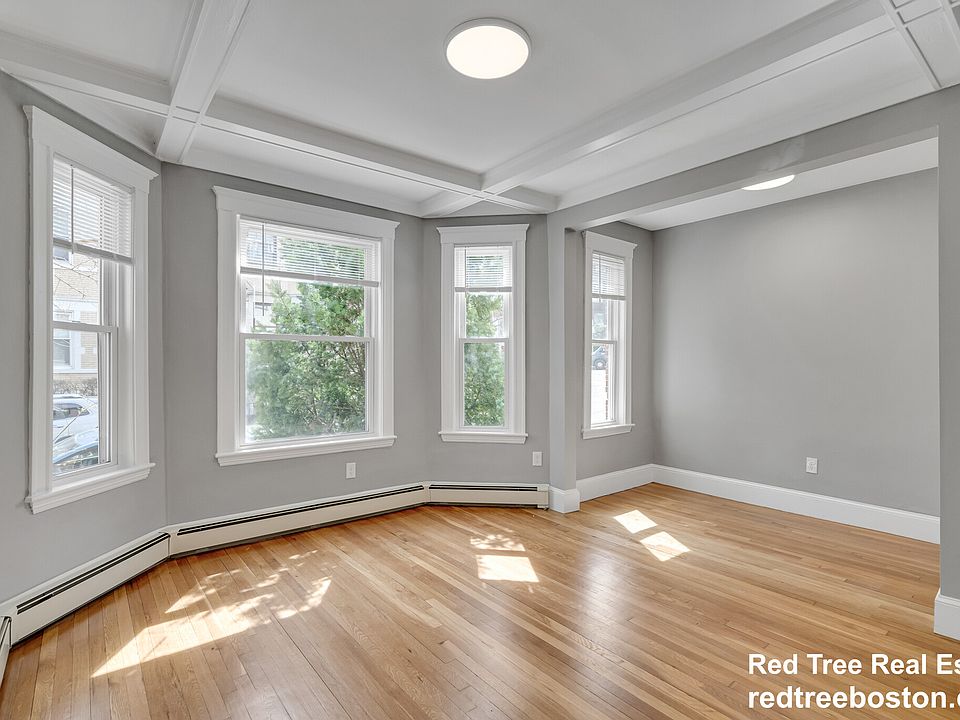 1st image of 142 Sutherland Rd #U1