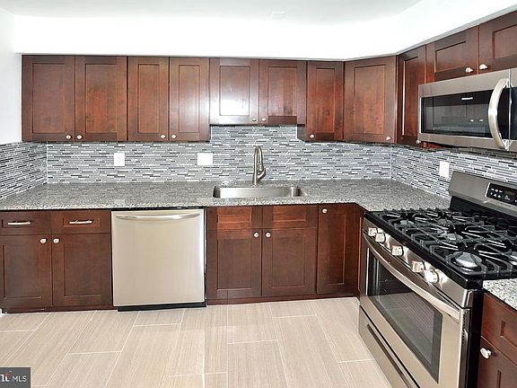5th image of 6061 Ponhill Dr