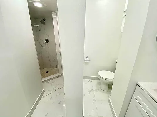 Rented by J PRESTON AND ASSOCIATES INC | media 19