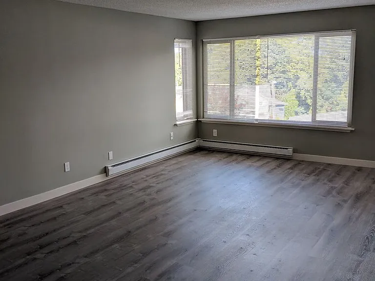 3309 W Government Way — Photo 11