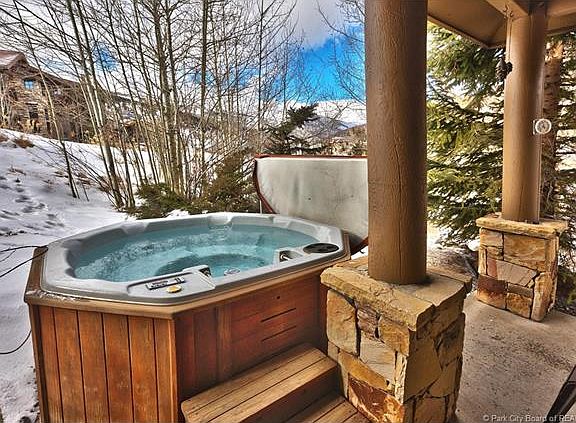 2nd image of 690 Deer Valley Dr Unit 12