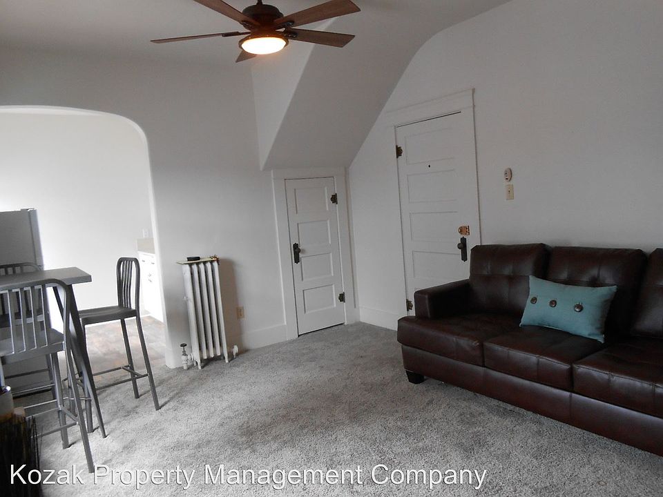 2nd image of 734 NW Broadway St APT 6