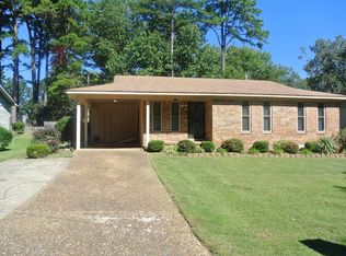 9614 Labette Dr, Little Rock, AR 72205