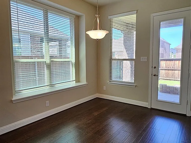 7378 Joshua Rd — Photo 7