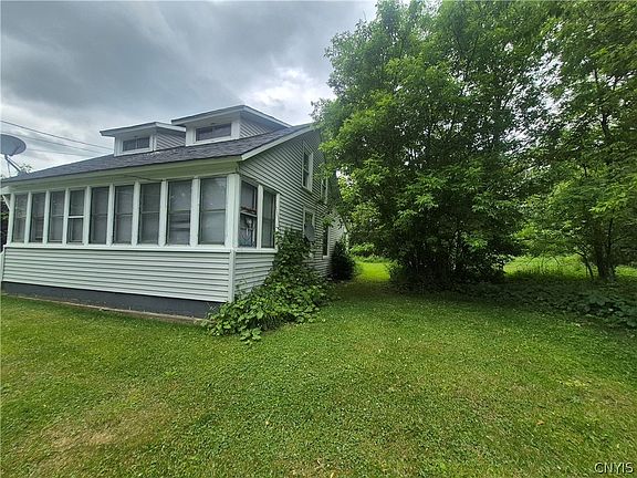 5th image of 222 Wealtha Ave